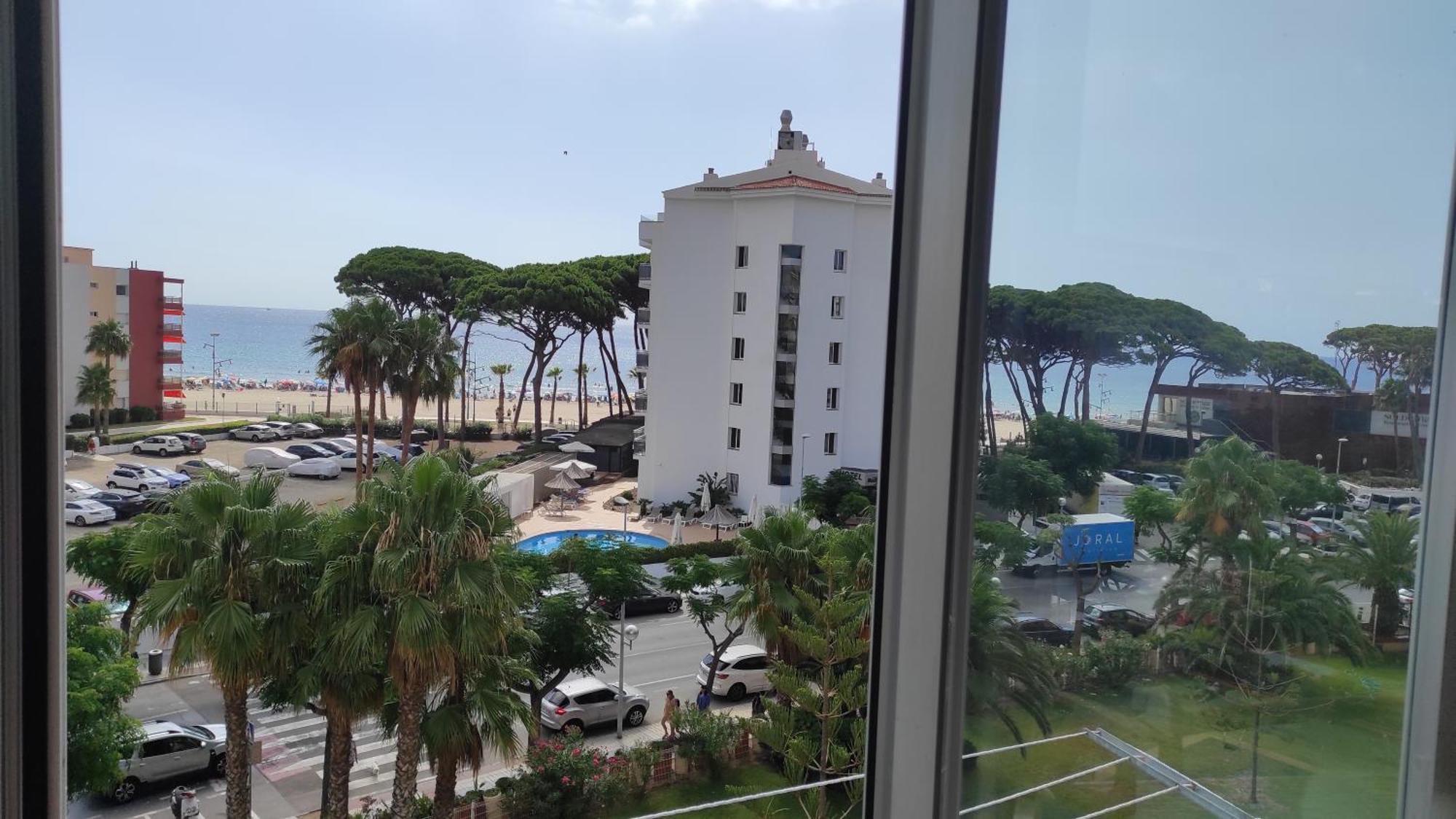 Promar Apartment La Pineda Luaran gambar